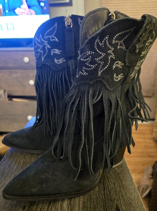 dingo Shoes - Dingo Crazy Train Fringe Embroidered Pointed Toe Cowboy Booties In Black 8m